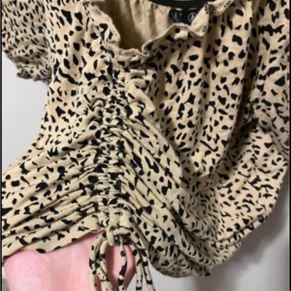 Cheeta Print Top - Picture 2 of 3